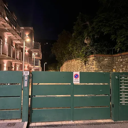 Apartment A House With A View