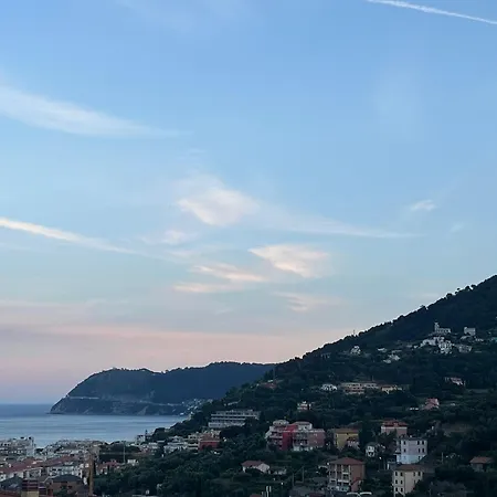 A House With A View Apartment *