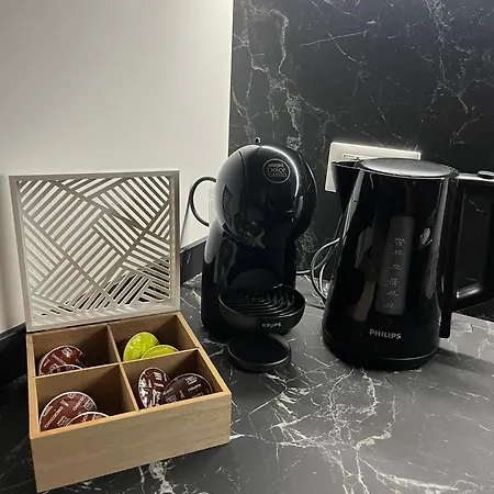 A House With A View * アラッシオ