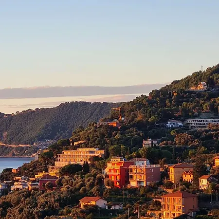 アパート A House With A View *